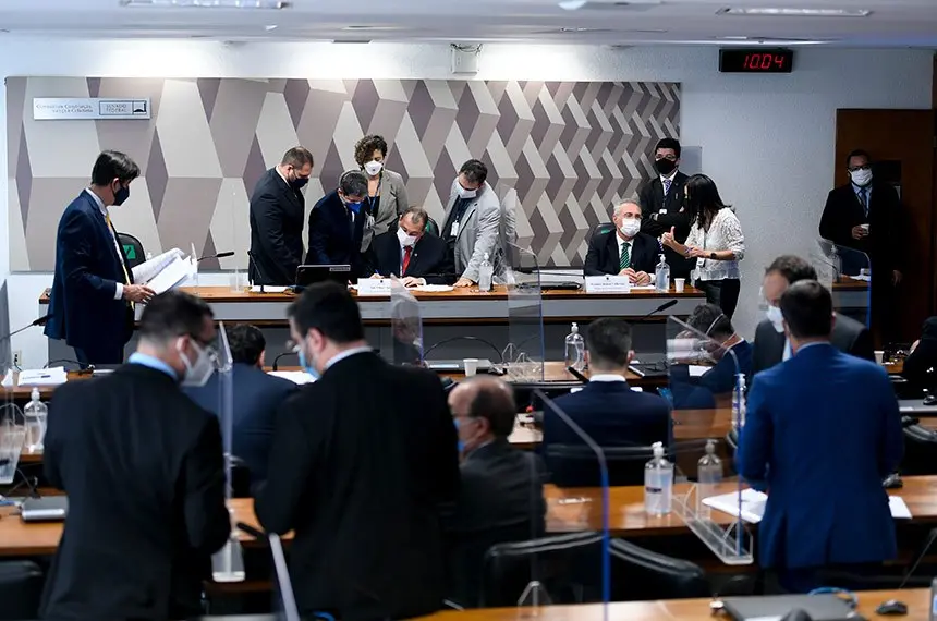Imagem da notícia: Convocar governadores sob dúvida jurídica gera desgaste ao Senado e à CPI