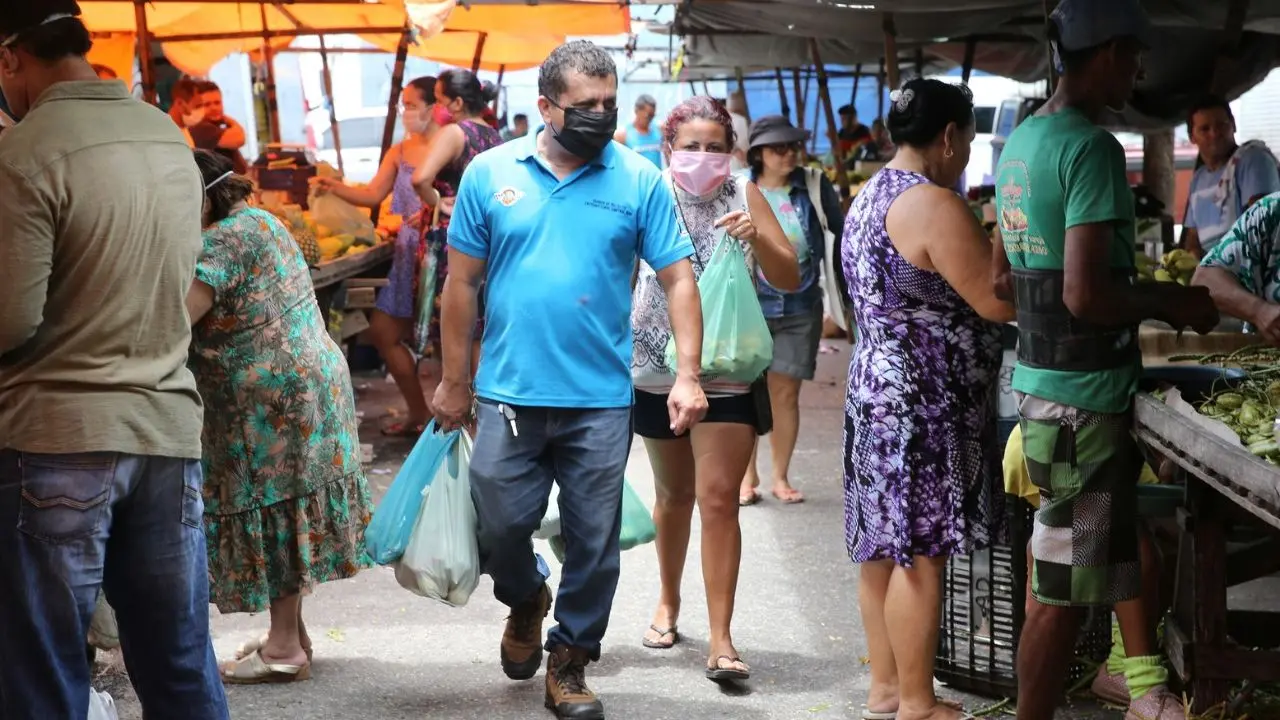 Imagem da notícia: Feiras livres devem voltar a partir de 21 de junho no Ceará