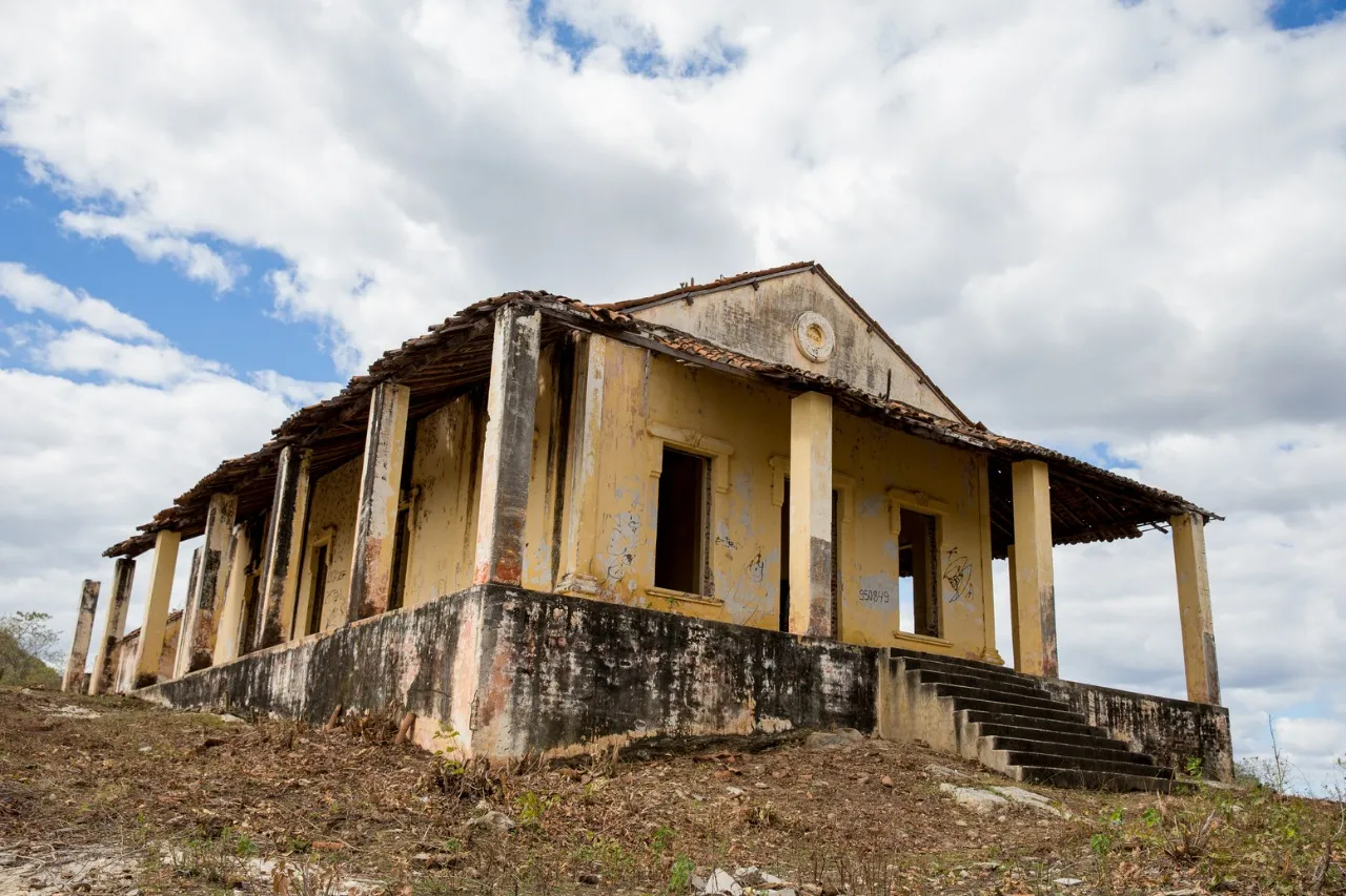 O conjunto arquitetônico ainda pertencente à Inspetoria Federal de Obras contra as Secas (IFOCAS), atual Departamento Nacional de Obras Contra a Seca (DNOCS)