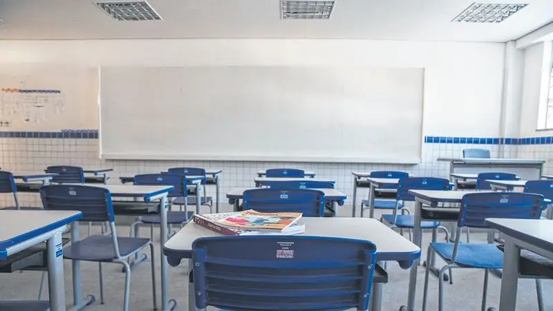 Imagem da notícia: Universidades públicas do interior do Ceará decidem manter aulas remotas mesmo após liberação 