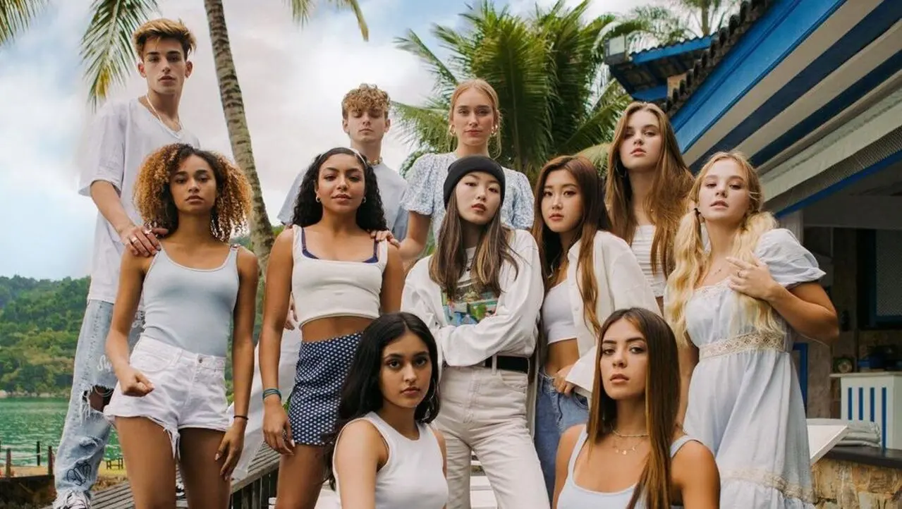 Imagem da notícia: Now United no Brasil: grupo anuncia evento virtual gravado diretamente de ilha; veja detalhes