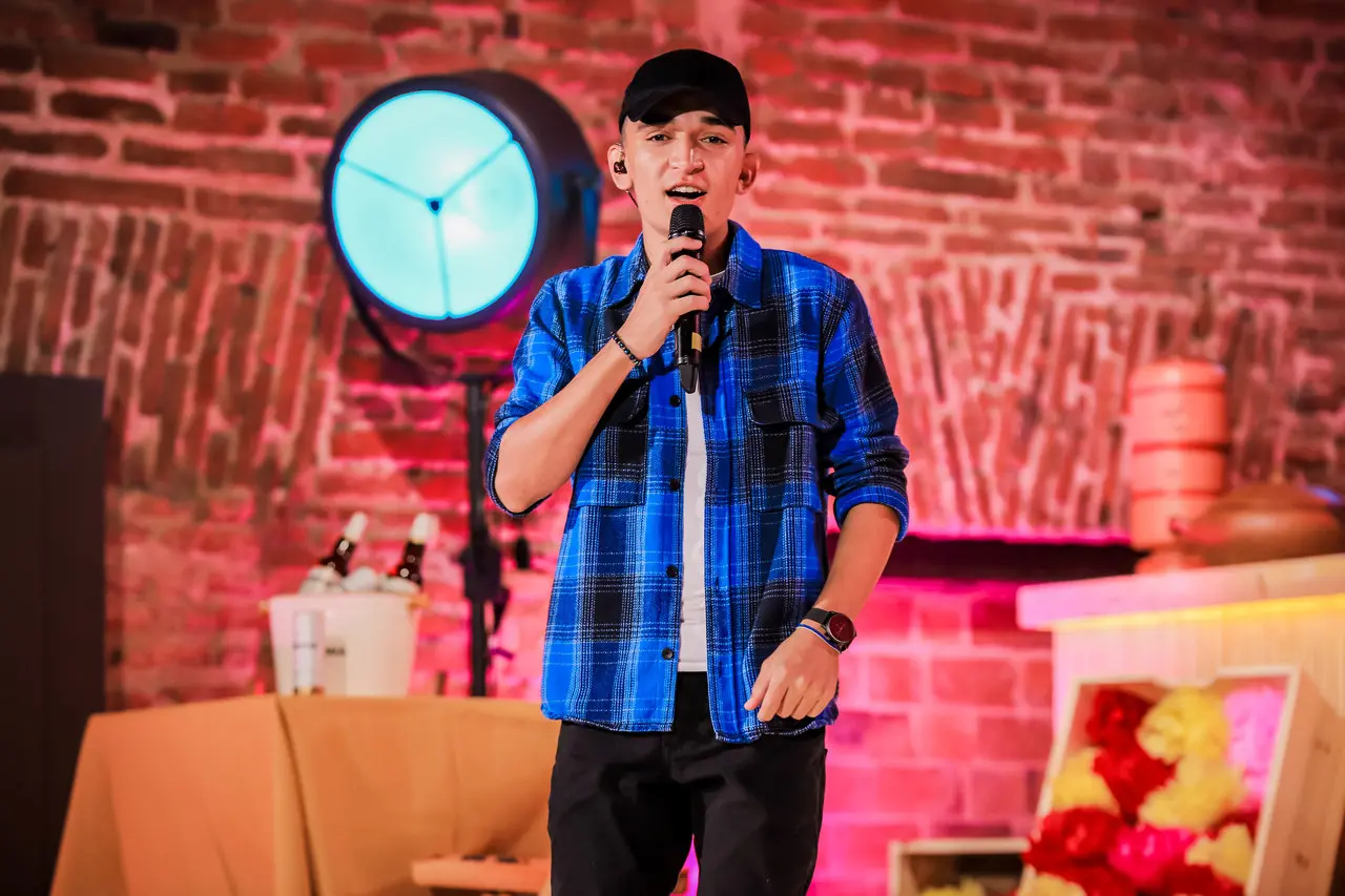 Imagem da notícia: João Gomes revela sonho realizado, lançamento de DVD e permanência em Pernambuco