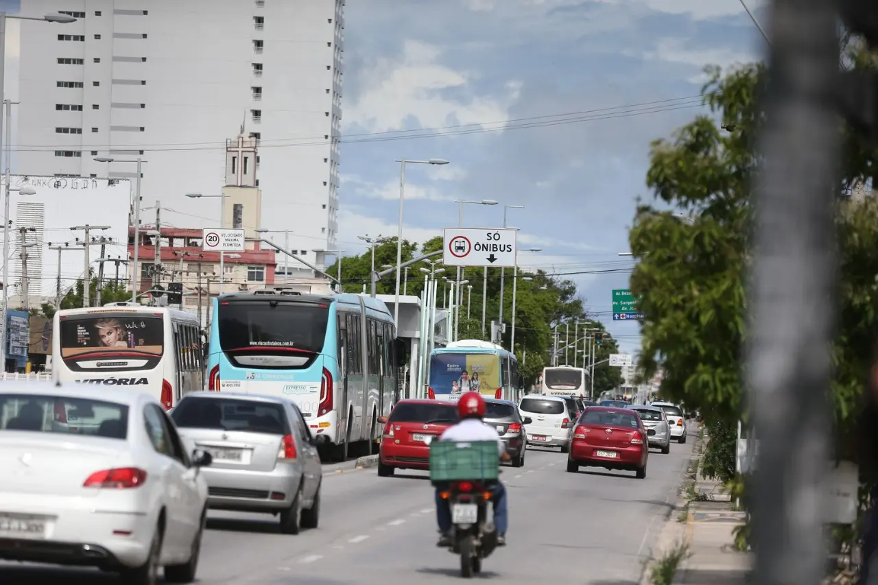 Imagem da notícia: Avenidas Jovita Feitosa e Bezerra de Menezes terão redução de velocidade