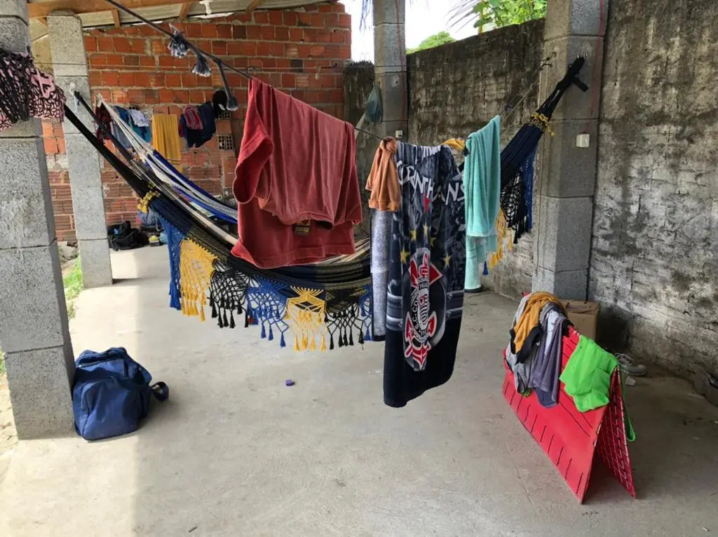 Imagem da notícia: 11 trabalhadores em condição análoga à escravidão são encontrados e resgatados em Fortaleza