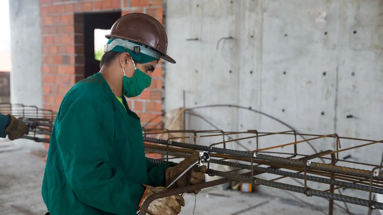 Imagem da notícia: PIB do Ceará deve crescer 5,8% em 2021 e 3,1% em 2022, aponta estudo