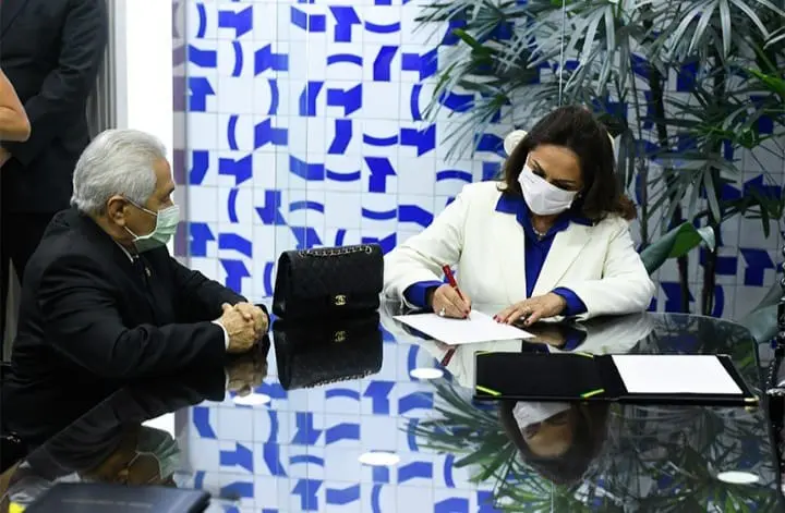 Imagem da notícia: Entenda a dinâmica de escolha de suplentes que levou a mãe de Ciro Nogueira ao Senado