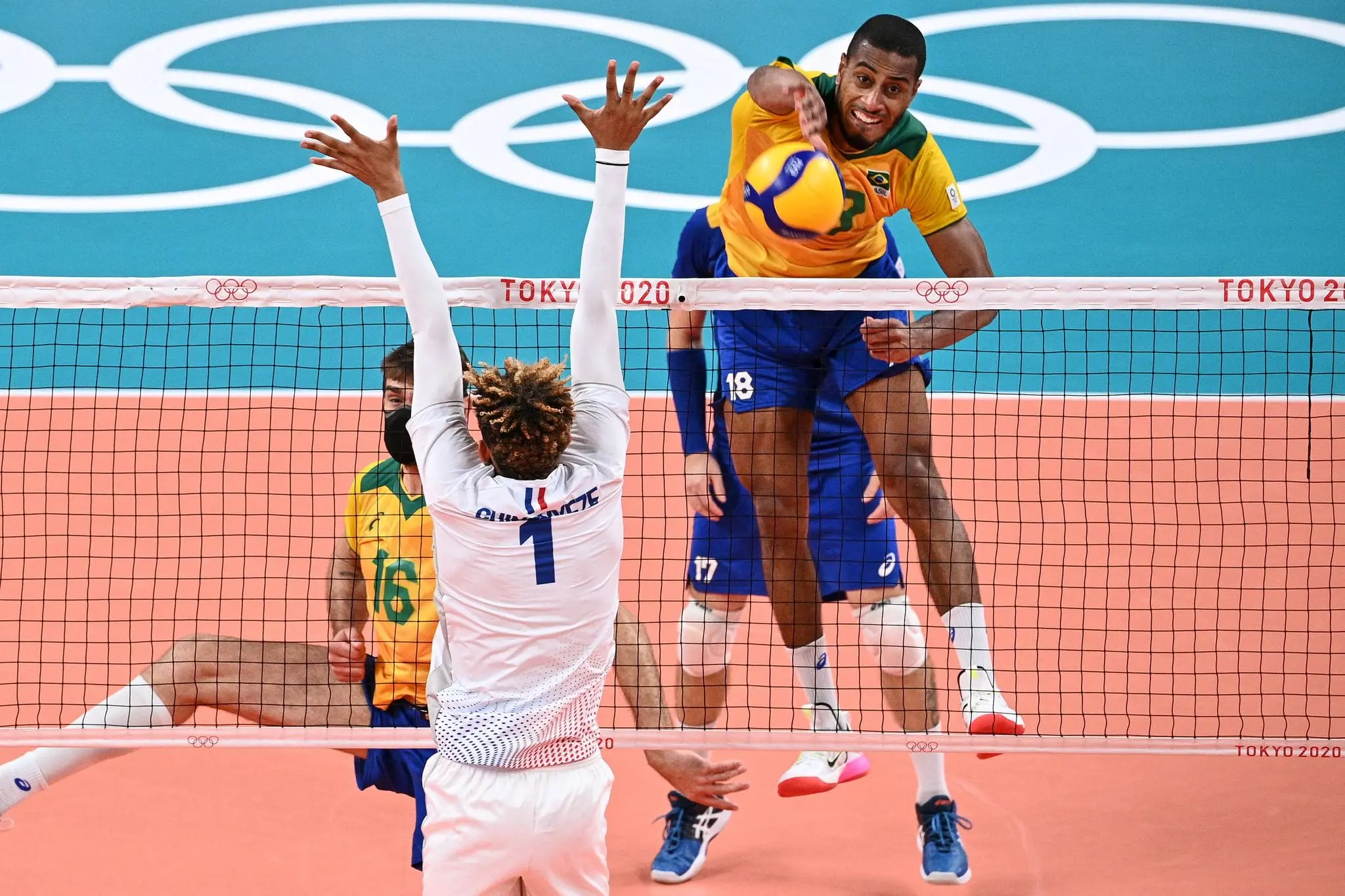 Imagem da notícia: Brasil vence a França em jogo espetacular nos Jogos de Tóquio