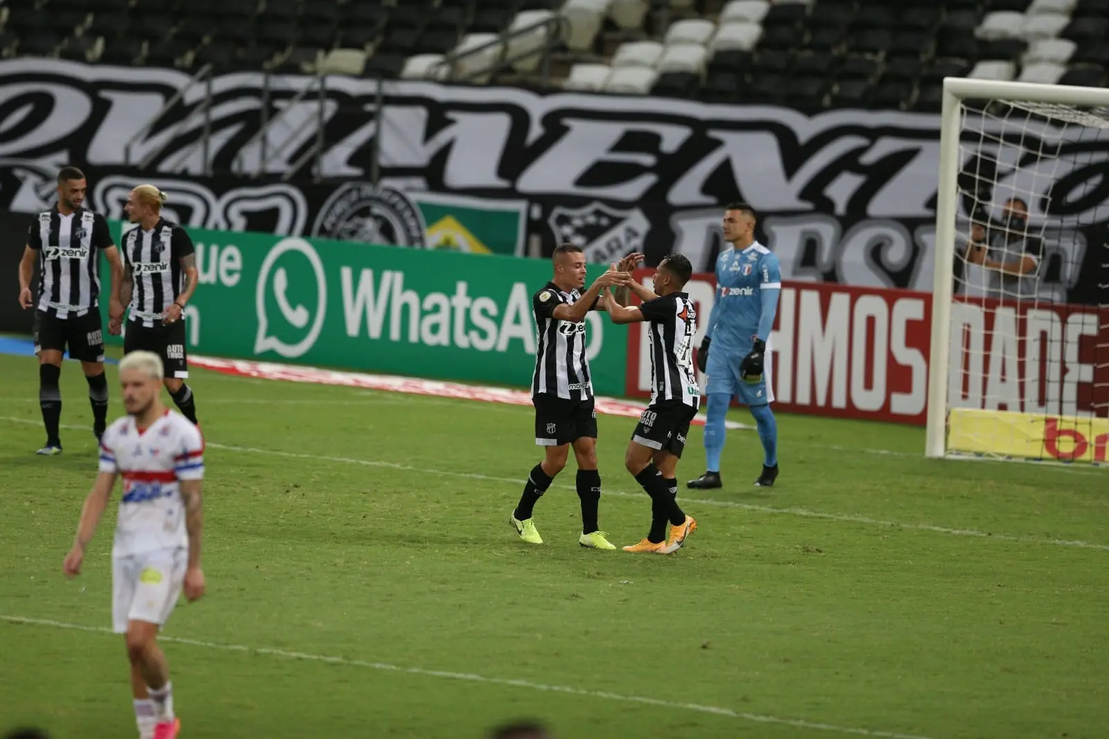 Imagem da notícia: Ceará mantém sequência invicta contra Fortaleza na Série A 
