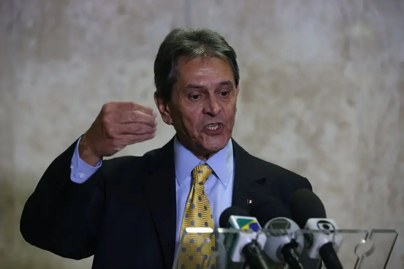 Imagem da notícia: Polícia Federal prende o ex-deputado Roberto Jefferson 