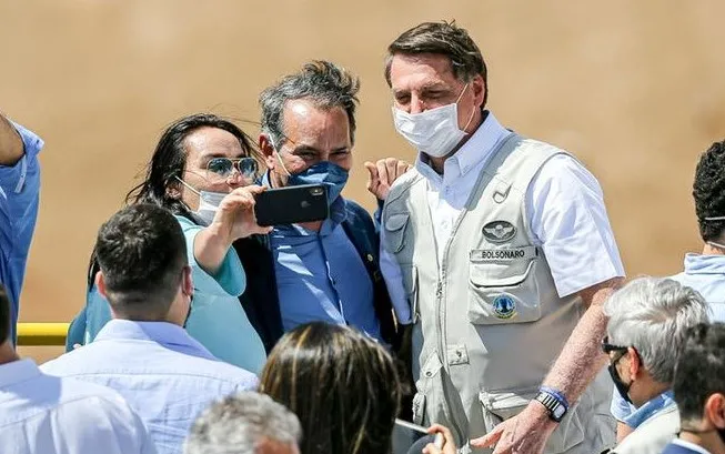 Em junho do ano passado, Jaziel e Silvana participaram de evento com Bolsonaro no Ceará