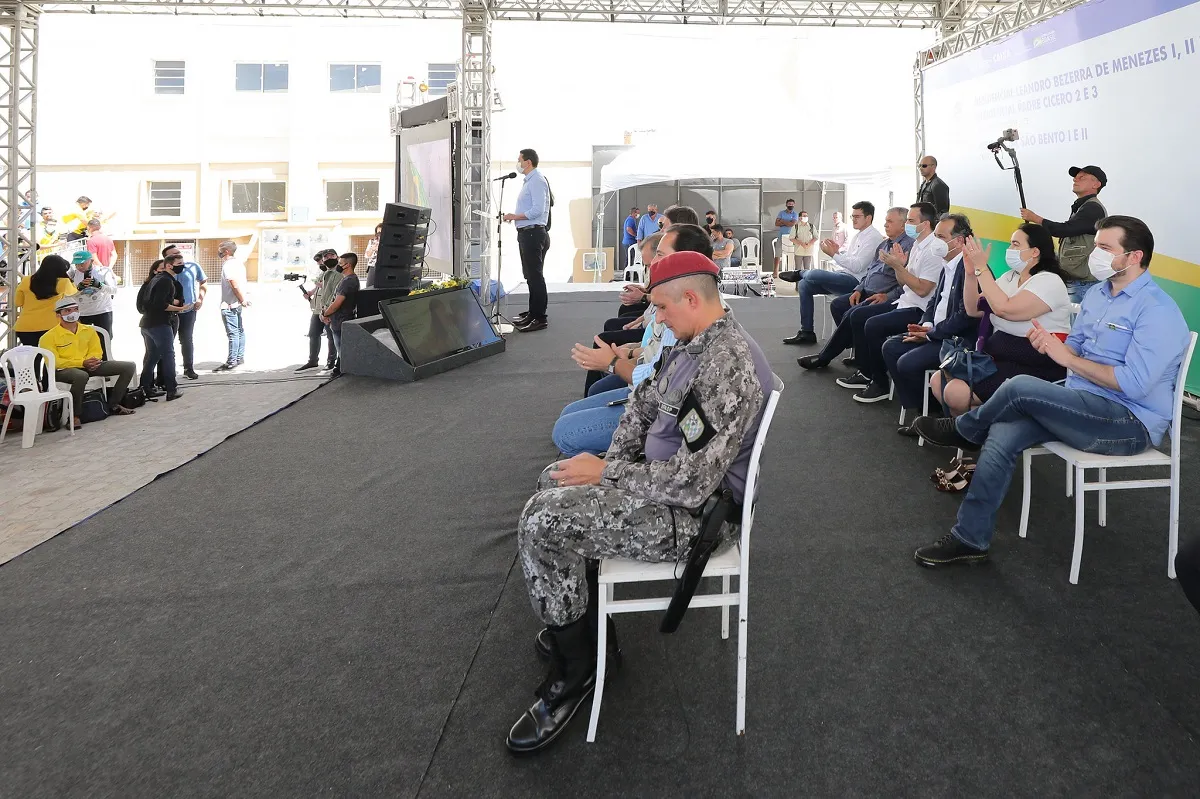 Evento com Bolsonaro em Juazeiro do Norte explicitou diferença de recepção entre apoiadores