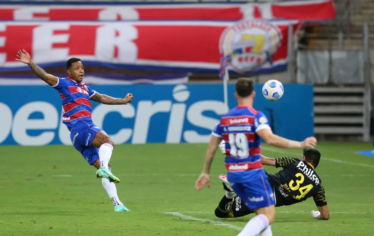 Imagem da notícia Fortaleza é punido com empate contra Santos: reuniu os elementos para vencer e não conseguiu