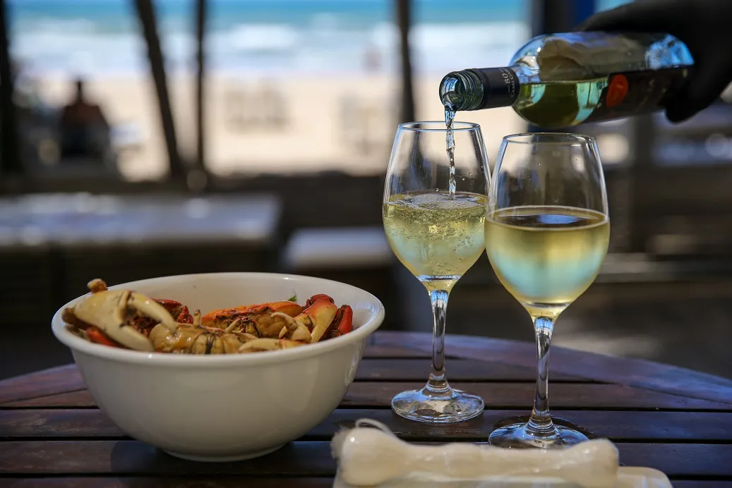 Quer provar da gastronomia local e tomar um bom drinque? Opções não vão faltar aos frequentadores da Praia do Futuro