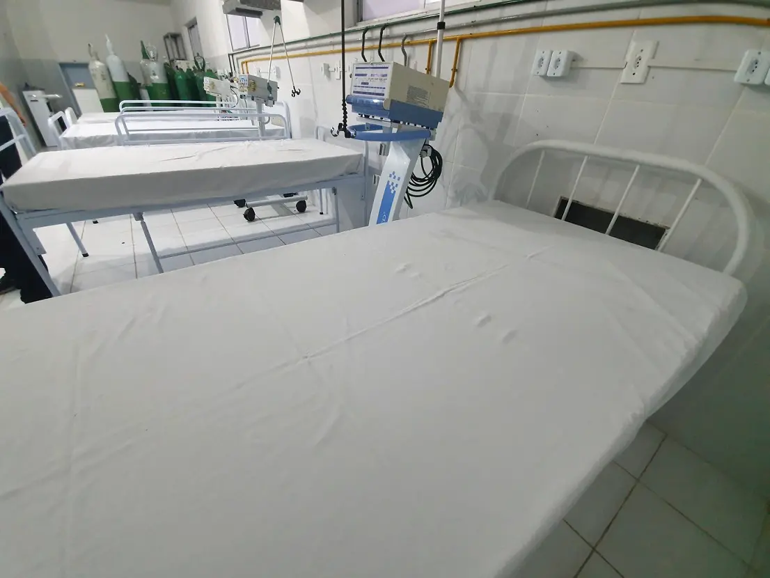 Imagem da notícia: Mortes por Covid-19 reduzem pelo menos 75% em todas as faixas etárias no Ceará; veja qual caiu mais