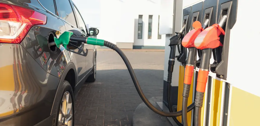 Imagem da notícia: De quem é a culpa da alta da gasolina e o que pode ser feito para baixar os preços?