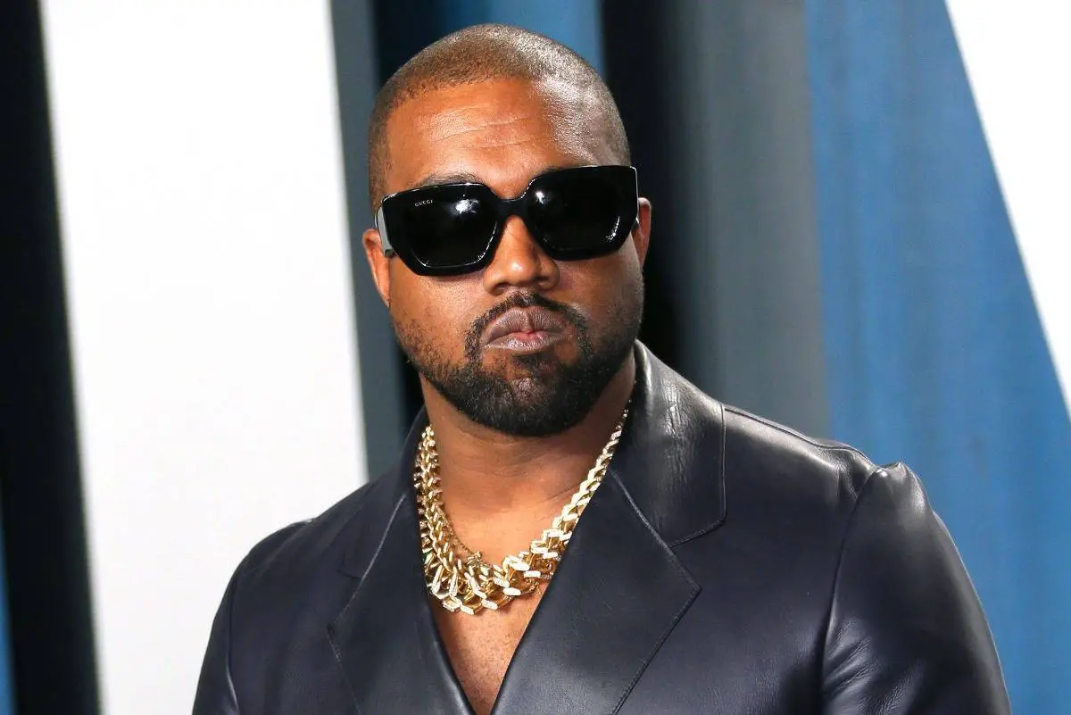 Imagem da notícia: Kanye West entra com pedido na Justiça para mudar de nome para 'Ye'