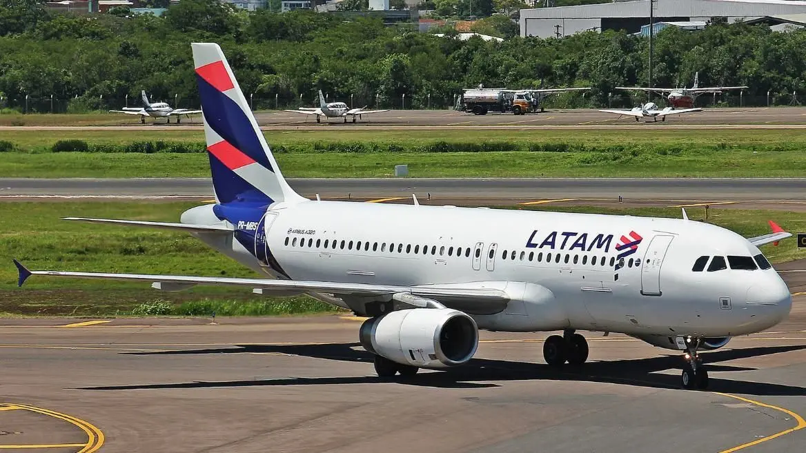 Imagem da notícia: Latam retoma em outubro voo direto entre Fortaleza e São Luís