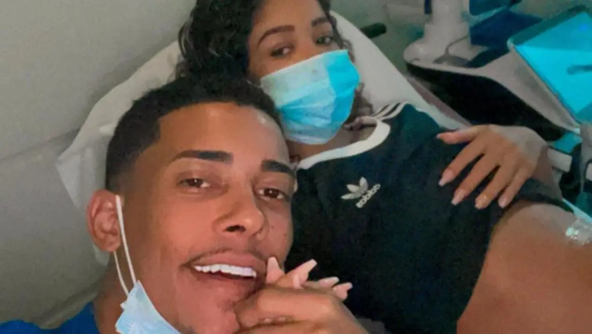 Imagem da notícia: Mc Poze do Rodo e Vivianne Noronha terminam relacionamento após anúncio de 3° gravidez