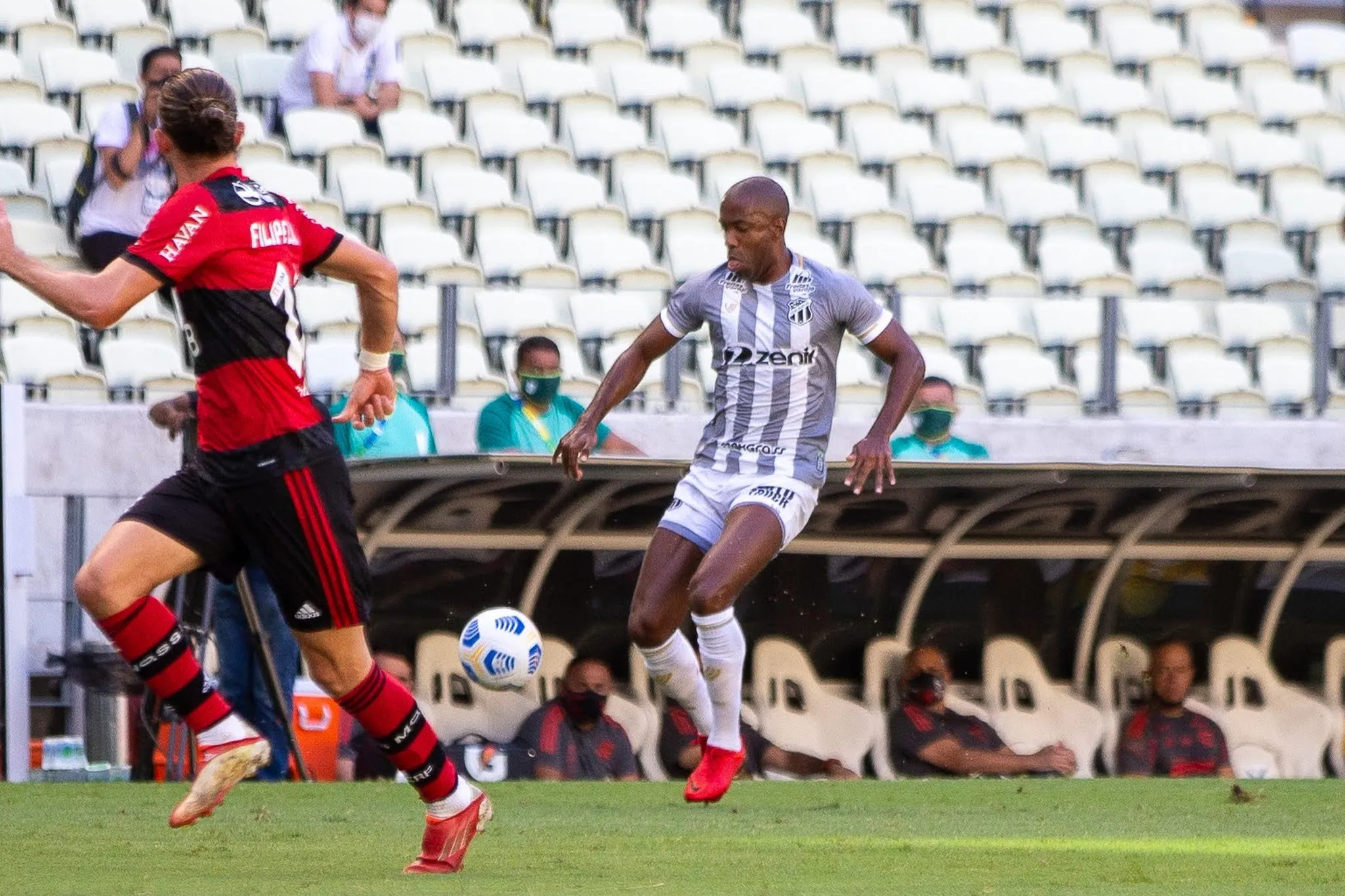 Fabinho vem atuando como titular no Ceará desde a chegada de Tiago Nunes