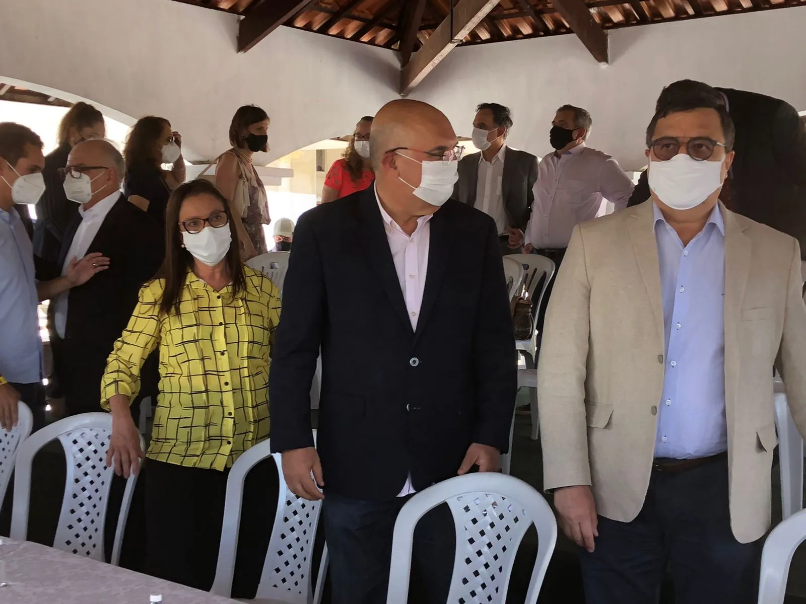 Deputado federal Danilo Forte e o ministro da Educação, Milton Ribeiro, em Itapajé