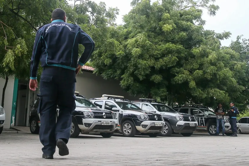 Policiais da ativa não podem ir a manifestações, mesmo se estiverem desarmados