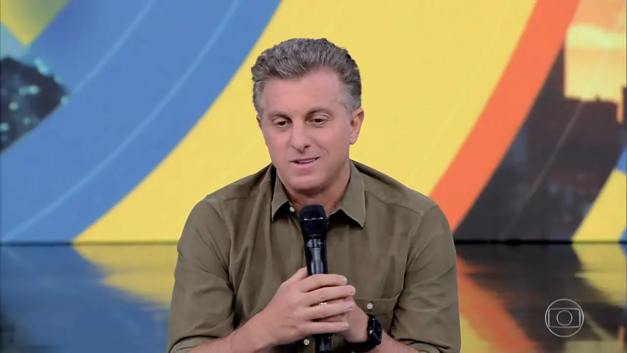 Imagem da notícia: Luciano Huck agradece público no último 'Caldeirão' e ganha depoimentos de telespectadores