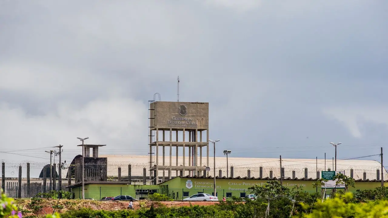 Imagem da notícia: Justiça determina que MPCE e CGD apurem denúncia de tortura contra 32 detentos em presídio do Ceará
