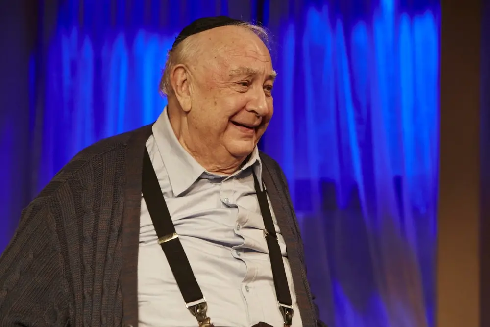 Imagem da notícia: Ator Sergio Mamberti morre aos 82 anos por falência múltipla de órgãos