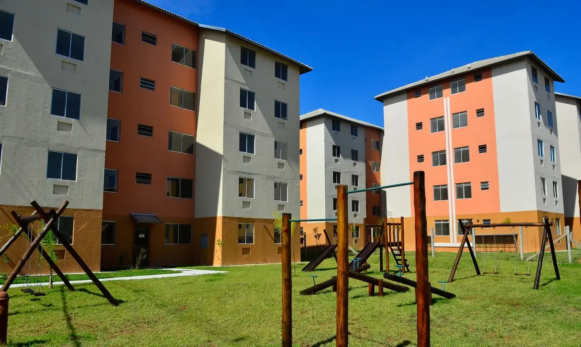 Imagem da notícia: Profissionais de segurança terão crédito de R$ 100 milhões para comprar imóvel; veja regras