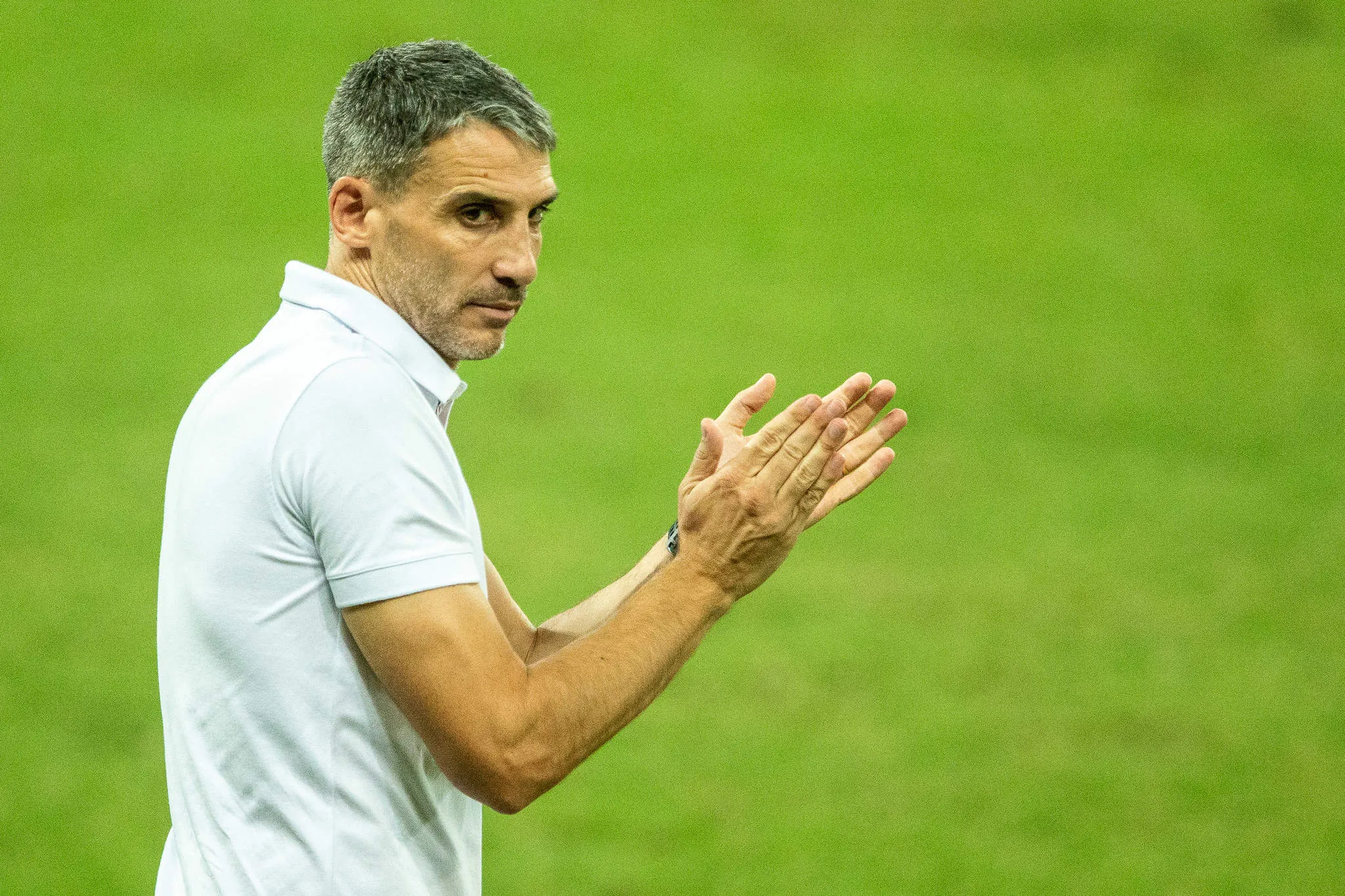 O técnico Juan Pablo Vojvoda renovou com o Fortaleza