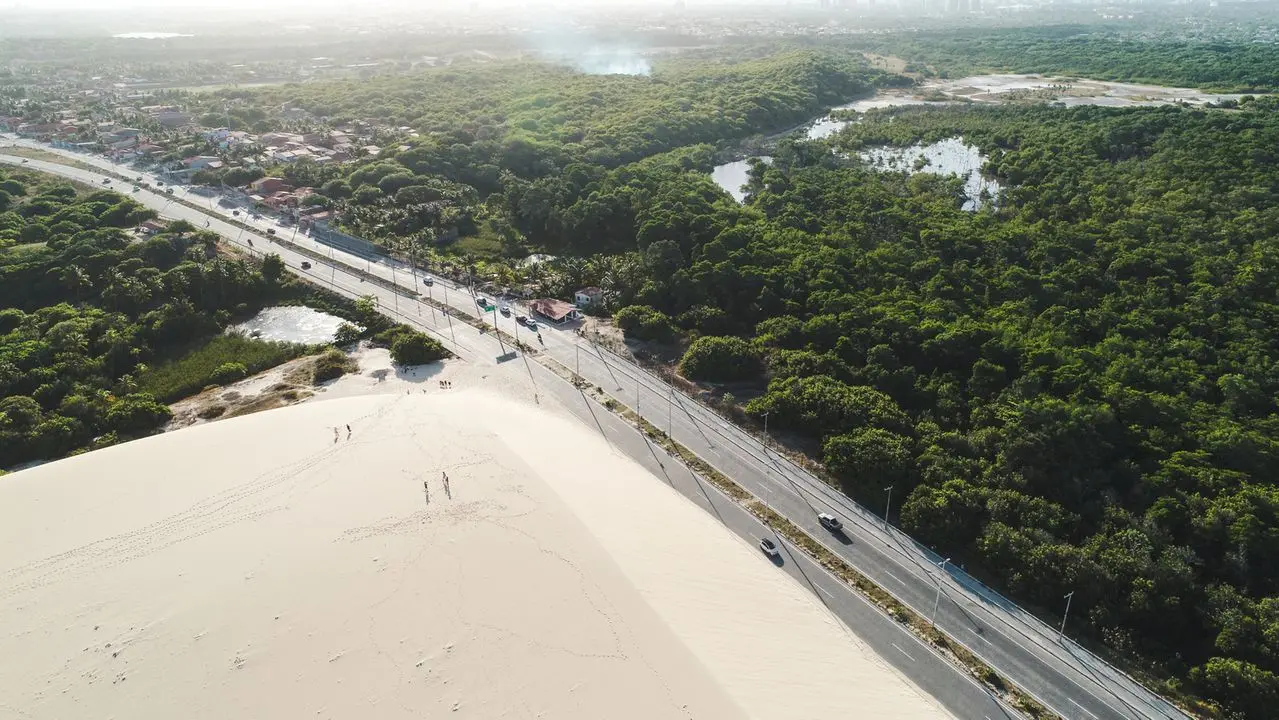 Imagem da notícia: Da Barra do Ceará à Sabiaguaba, urbanização da orla de Fortaleza transforma ambiente e comunidades