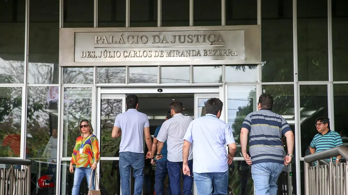 Imagem da notícia: Tribunal de Justiça do Ceará pede à Assembleia criação de novos cargos de desembargador e juiz