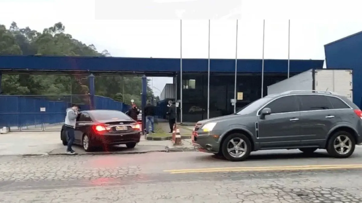 Imagem da notícia: Investigada na CPI, Precisa Medicamentos é alvo de operação da Polícia Federal 