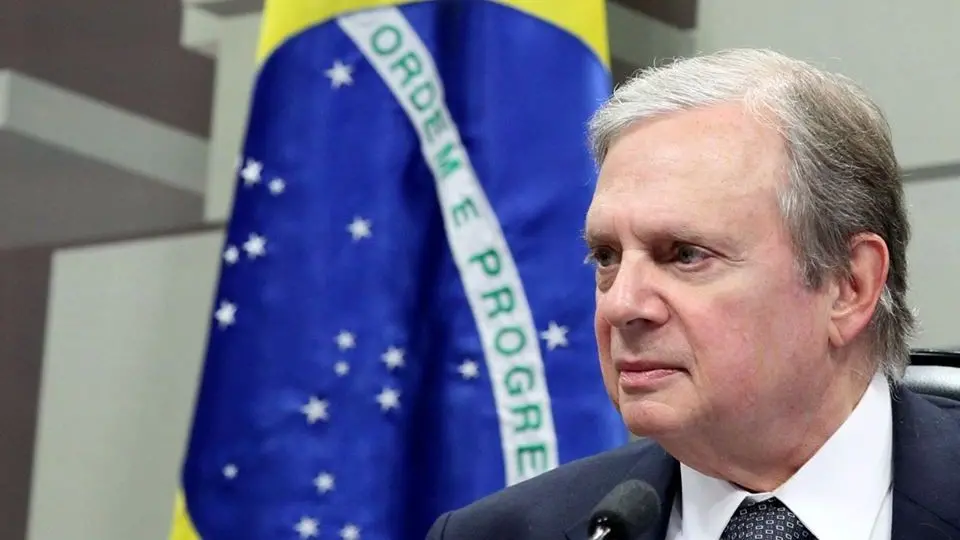 Imagem da notícia: PSDB confirma Tasso Jereissati entre os 4 pré-candidatos para prévias presidenciais