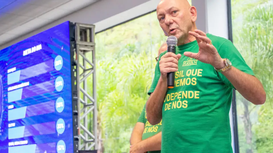 Imagem da notícia: Luciano Hang defende a Prevent Senior após denúncia de fraude em certidão da mãe: 'total confiança'