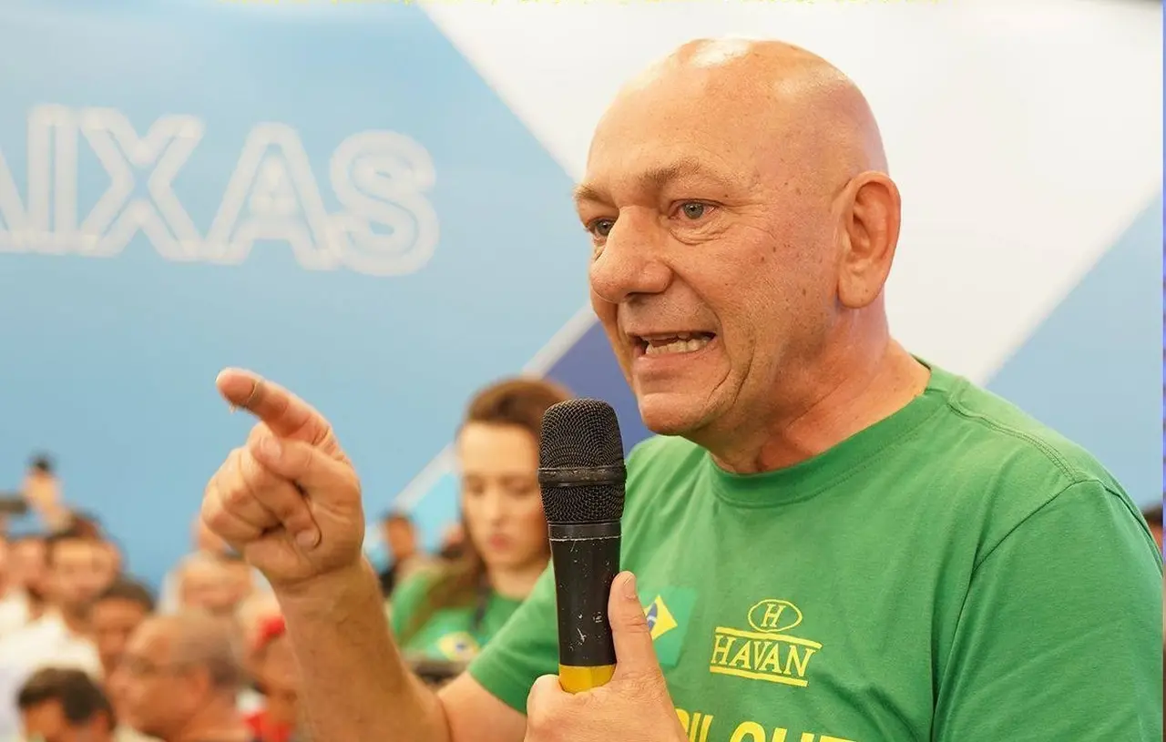 Imagem da notícia: CPI da Covid aprova convocação do empresário Luciano Hang