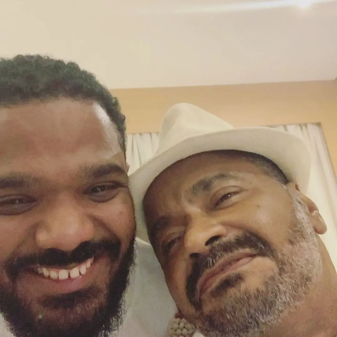 Imagem da notícia: Arlindinho fala sobre vício do pai, Arlindo Cruz, em cocaína: 'só fez mal para ele'
