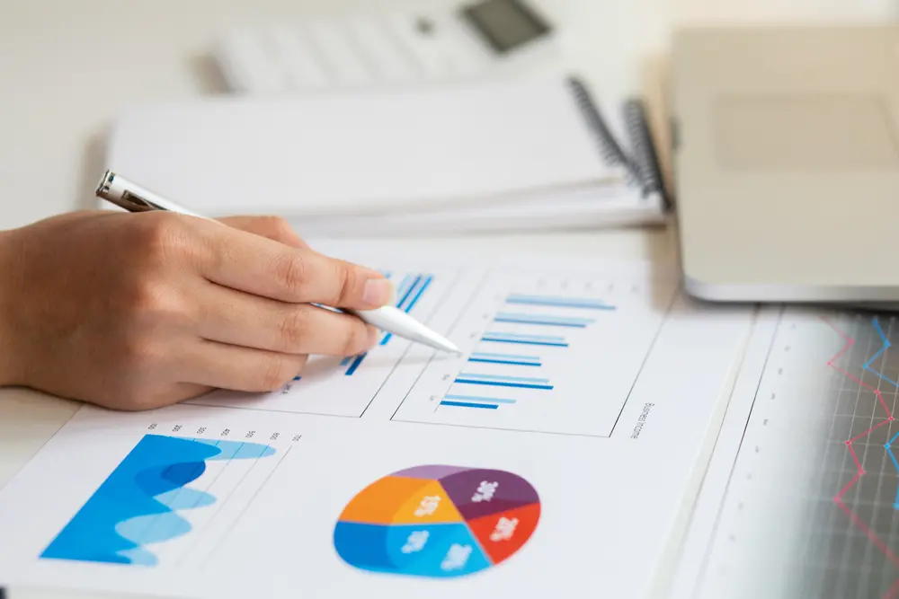 Imagem da notícia: Quanto juntar para ter uma renda de R$ 5 mil por mês com investimentos?