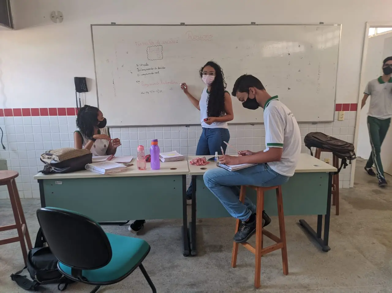 Imagem da notícia: Como escolas estaduais do Ceará tentam recuperar a aprendizagem prejudicada pelo ensino remoto