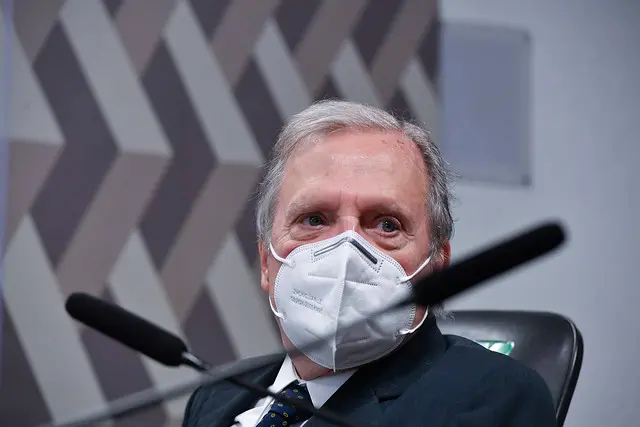 Imagem da notícia: Ao abrir mão das prévias do PSDB, Tasso caminha para encerrar participação em eleições