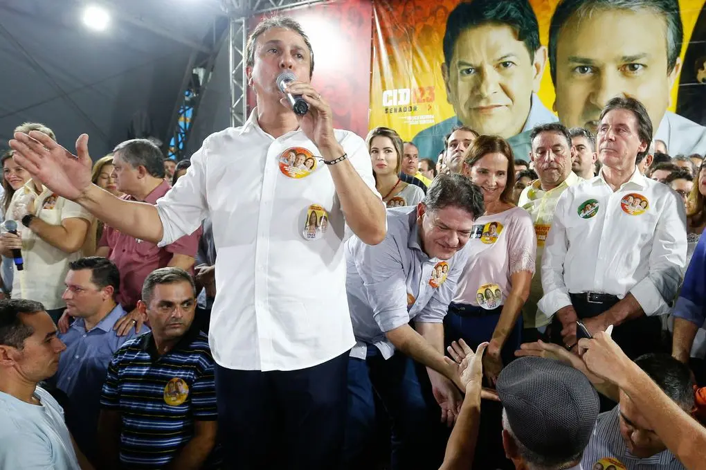Imagem da notícia: MDB, PP e PT são focos de impasses para definição de candidato à sucessão de Camilo Santana em 2022