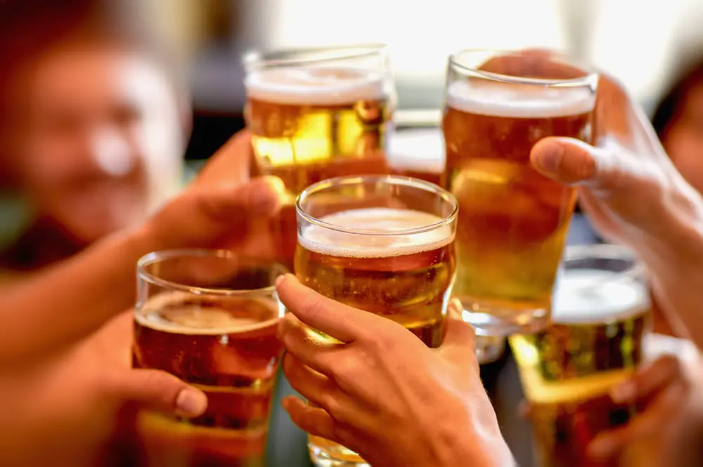 Imagem da notícia: Veja quais marcas de cervejas ficam mais caras a partir desta sexta (1º)