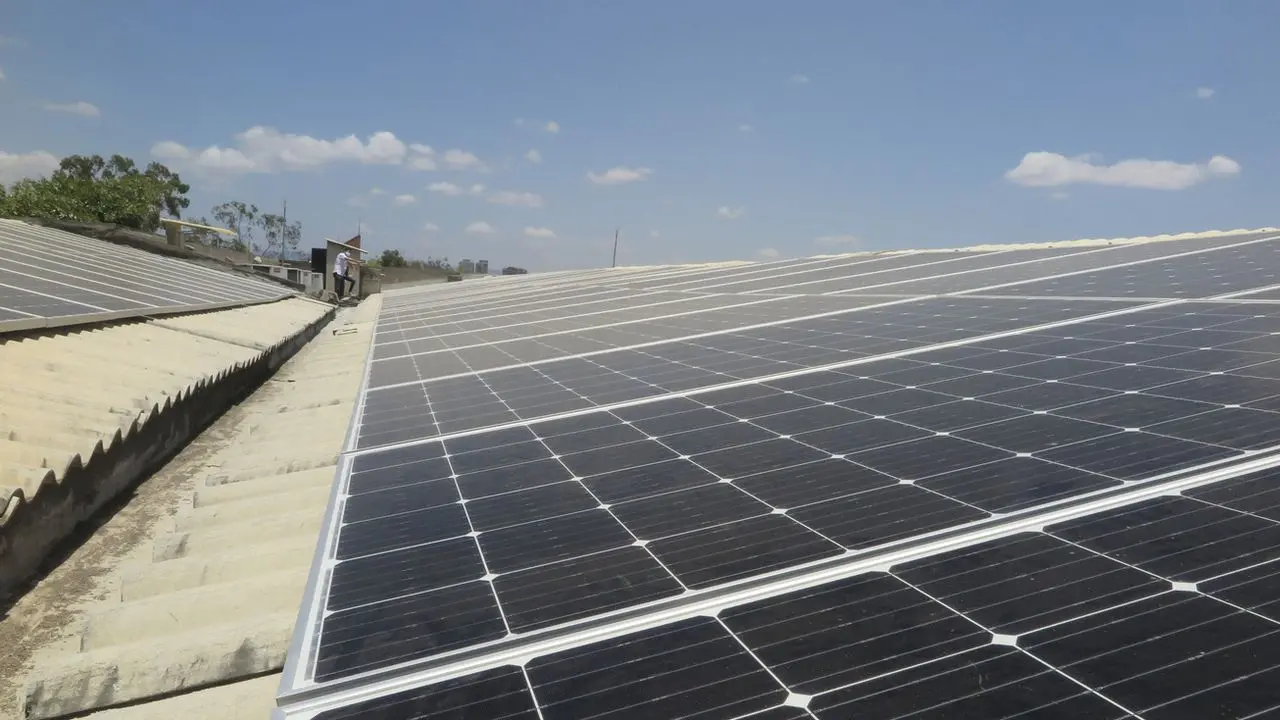 Imagem da notícia: Instalação de painéis solares poderá ser incluída no financiamento imobiliário