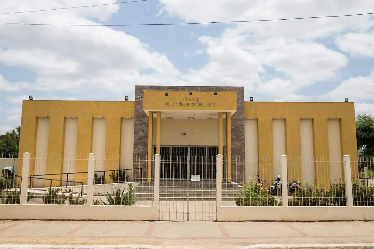 Fachada do fórum