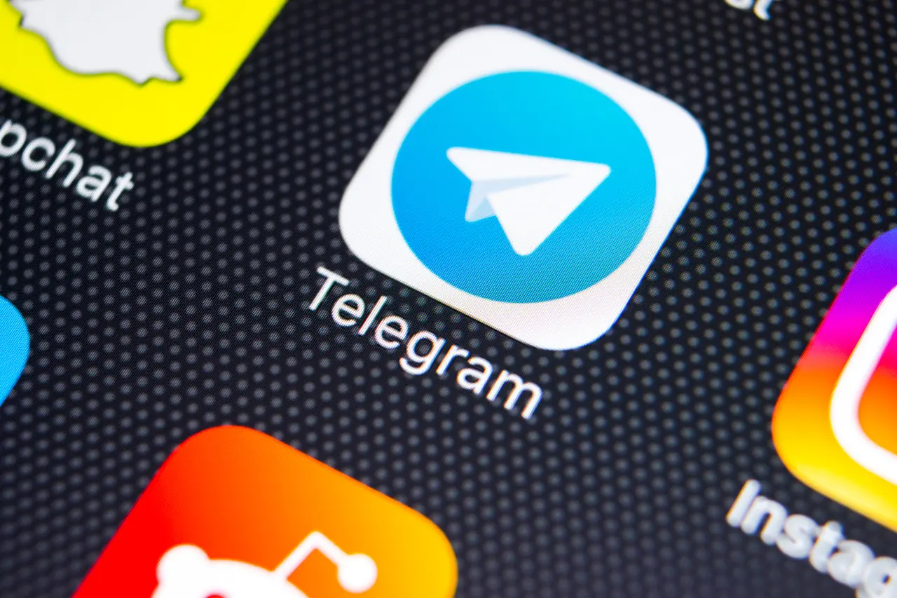 Imagem da notícia: Telegram, Nubank e mais aplicativos sofrem instabilidade após queda do WhatsApp