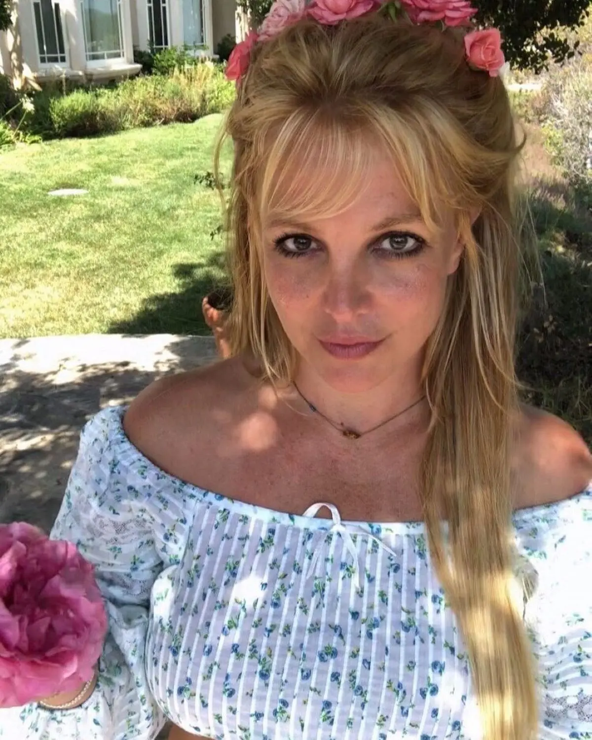 Imagem da notícia: Britney Spears agradece o movimento #FreeBritney e exalta fãs: 'Eu sinto seus corações'