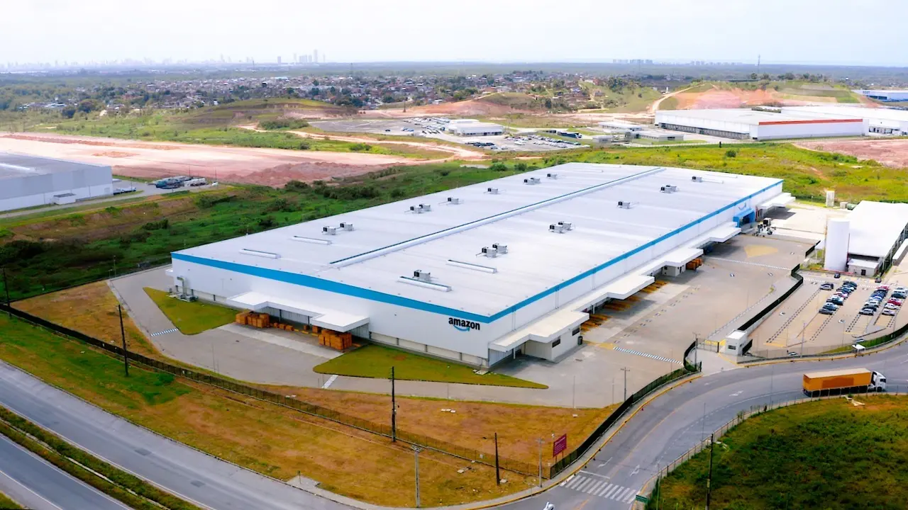 Imagem da notícia: Amazon anuncia novo CD em Pernambuco; unidade no Ceará deve ser inaugurada nos 'próximos meses'