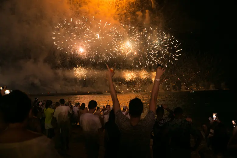 Imagem da notícia: Fortaleza pode ter Réveillon sem shows e com queima de fogos silenciosos 