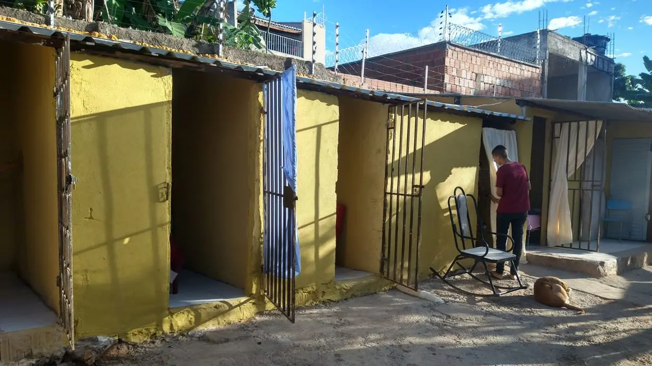 Imagem da notícia: Maus-tratos e abusos sexuais: o cárcere privado de mulheres em uma clínica no Interior do Ceará