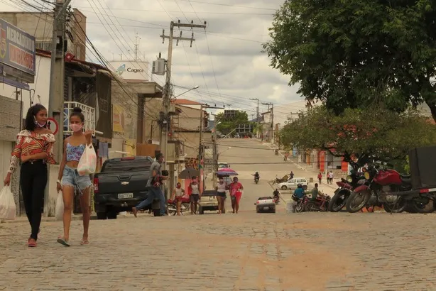 Nova Olinda mantém o posicionamento de liberar a circulação de pessoas sem uso de máscaras em ambientes abertos